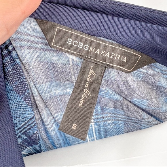 BCBG "Mayla" V-Neck Long Sleeve Jersey Dress - Picture 6 of 7